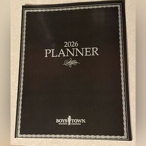 ☘️ 2026 Monthly planner desktop / portable calendar with holidays, 2027 dates
